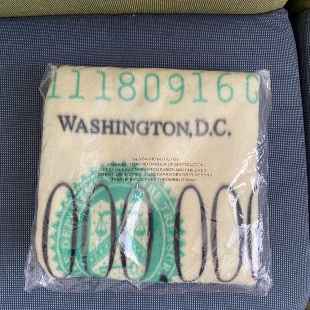 Fleece throw blanket -money